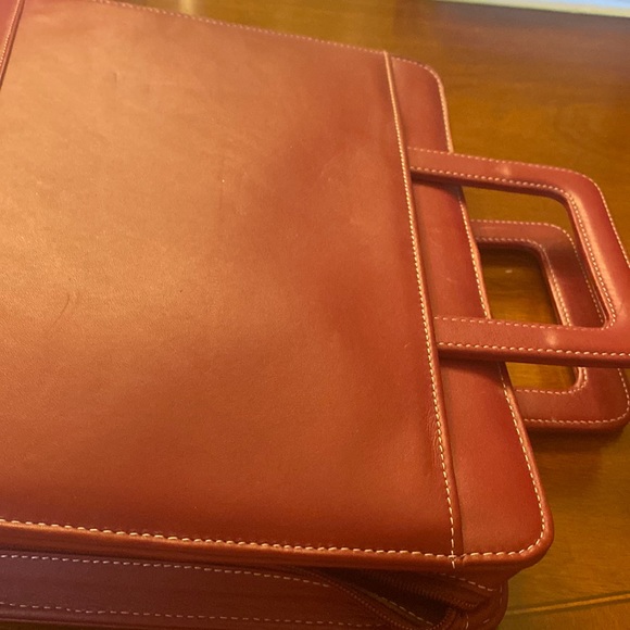 Franklin Covey Other Excellent Condition Midtown Franklin Covey Planner Wretractable Handles